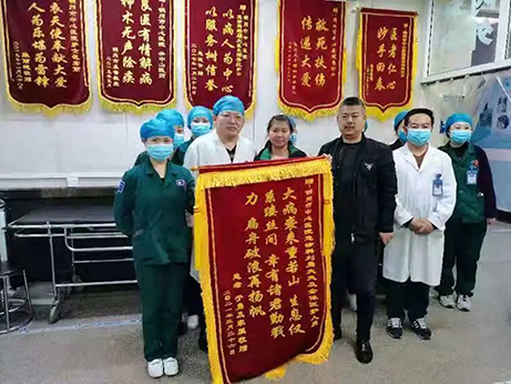 急診科緊急救治 搶的是時間 救的是生命 患者平安是我們的心愿