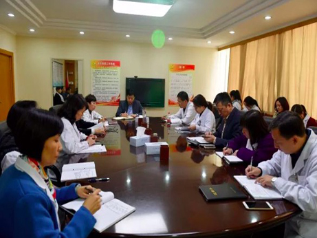 【喜迎十九大之二】學(xué)習(xí)貫徹領(lǐng)會(huì)習(xí)近平總書(shū)記報(bào)告精神 我院黨委召開(kāi)中心組（擴(kuò)大）學(xué)習(xí)會(huì)