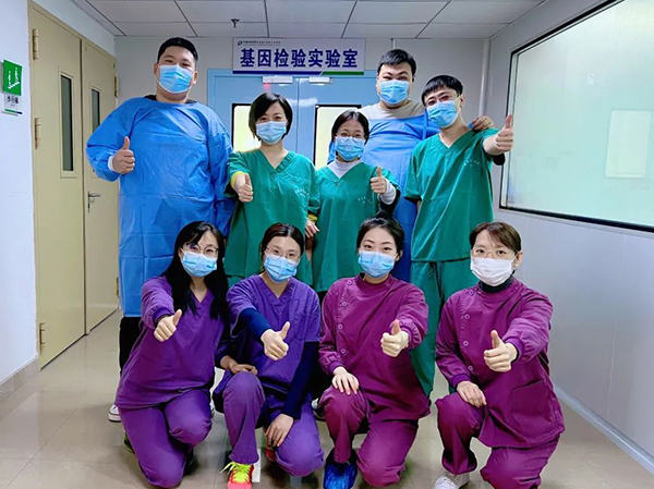 凝聚能量 爭分奪秒 錦州市中心醫(yī)院核酸檢測應急隊為再贏戰(zhàn)“疫”貢獻力量